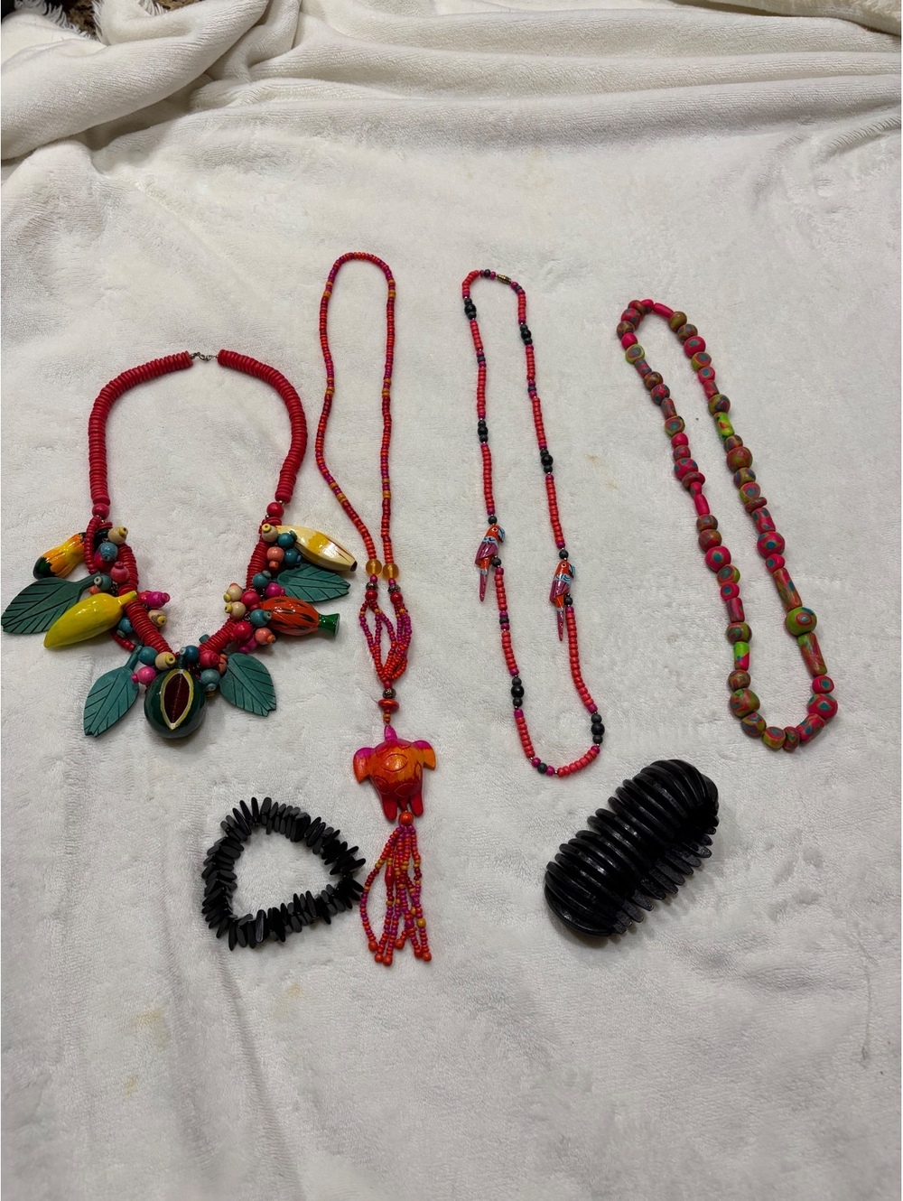 lot of colorful hand carved wooden neckclaces bracelets red black parrot vintage